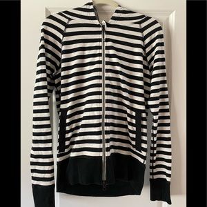 Size 2 Lululemon hoodie